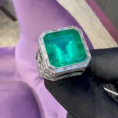 12.7 Carats Men's Certified Colombian Emerald And Diamond Ring