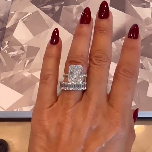 6 ct Platinum Cushion Cut and Round Brilliant Diamond Ring