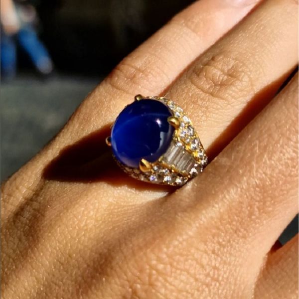 14.37CT Cabochon Star Sapphire And Round Cut And Baguette Cut  Diamonds Ring 