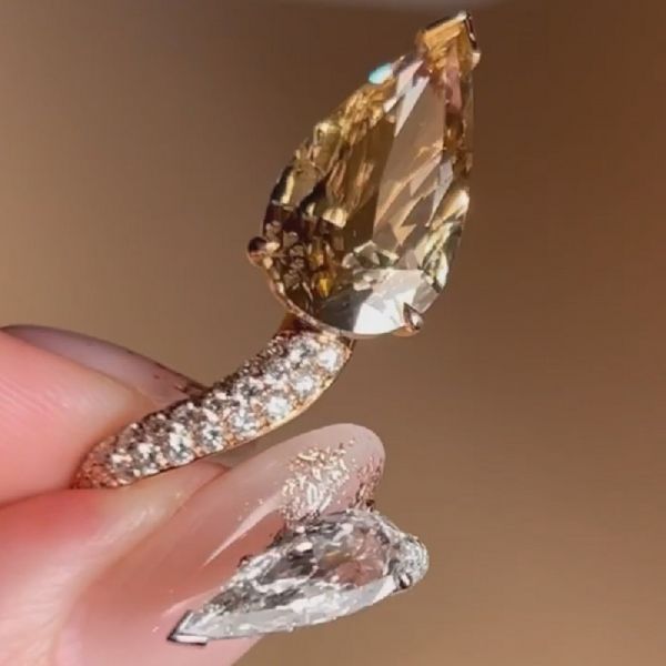 4.0 CT Pear Diamond Bypass Ring Canary Two Stone Ring