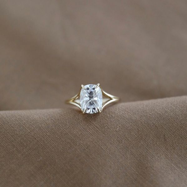 2.3Carat Split Shank Halo Design Cushion Cut Dream Diamond Ring